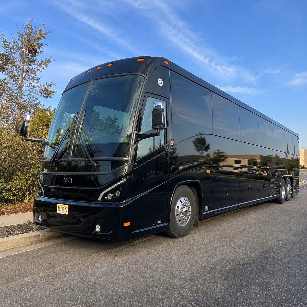 charter bus minibus transfers from msy to the french quarter and downtown hotels