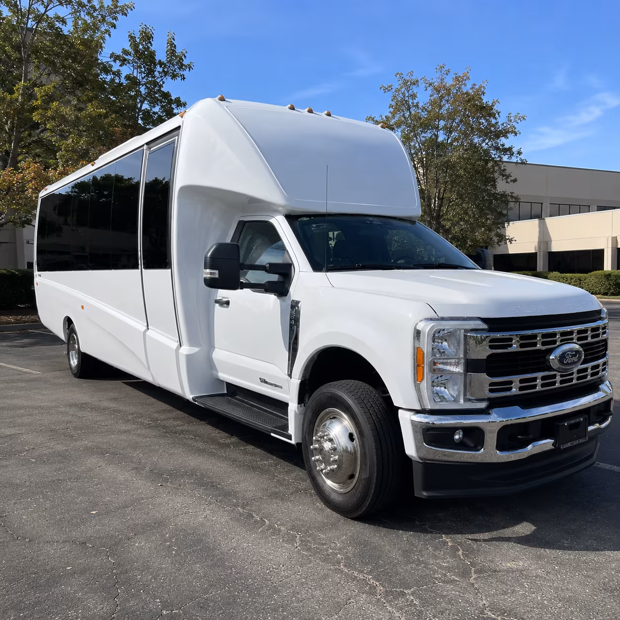 convention center shuttle buses for events at the morial convention center