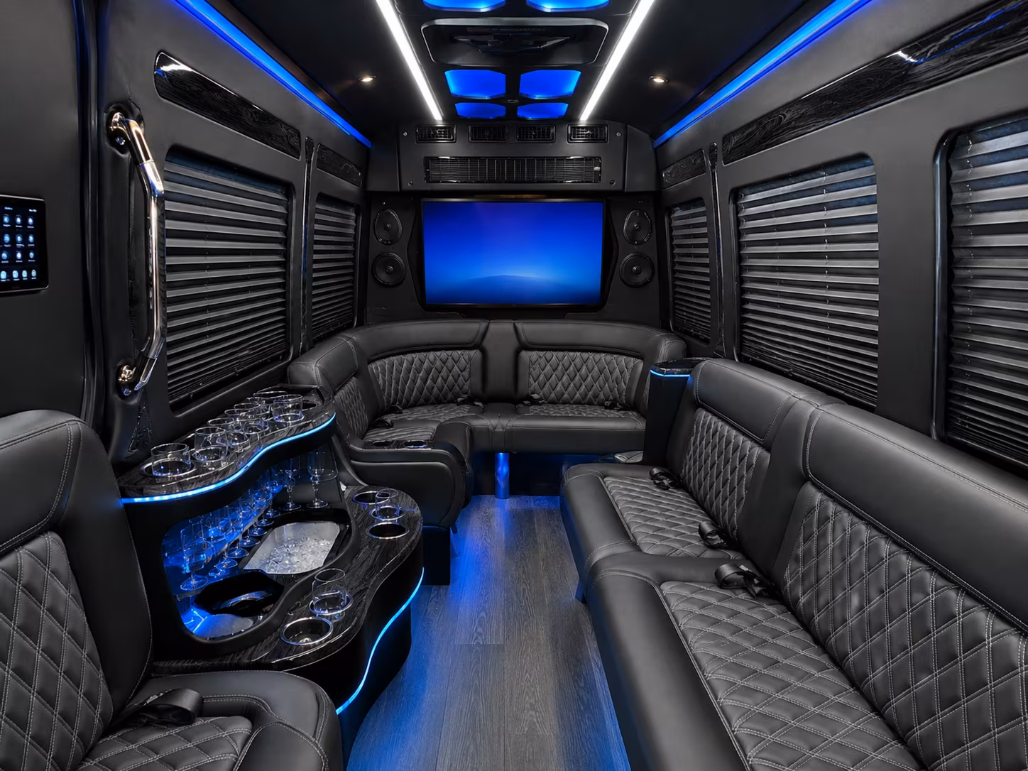hotel to venue shuttle buses for new orleans corporate groups and multi day events