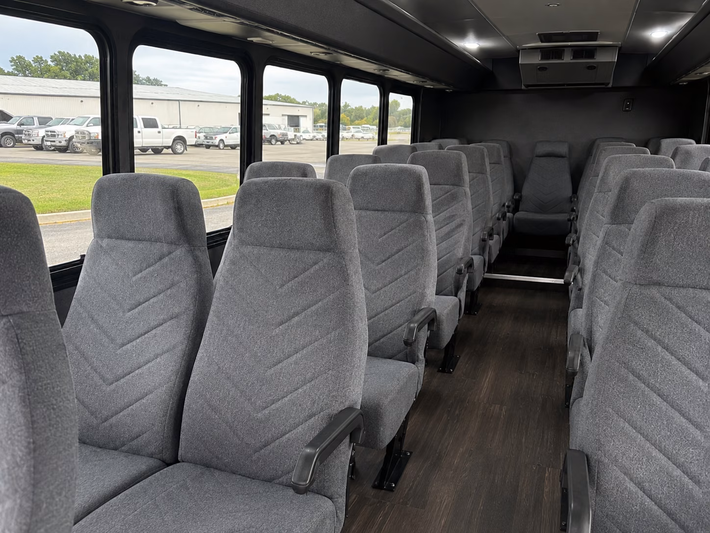 long distance charter buses from new orleans to lsu tiger stadium in baton rouge