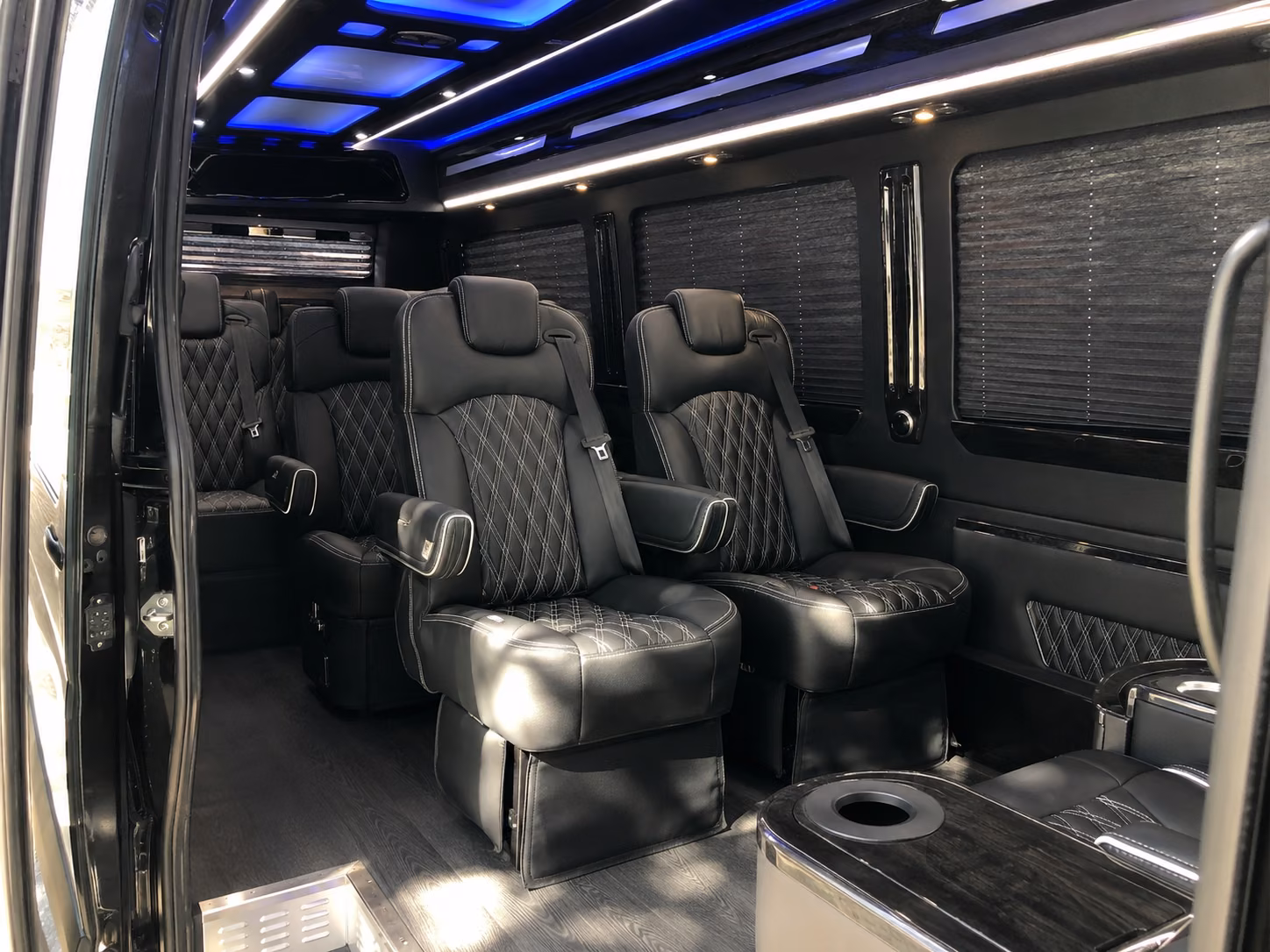 new orleans airport transportation onboard seating